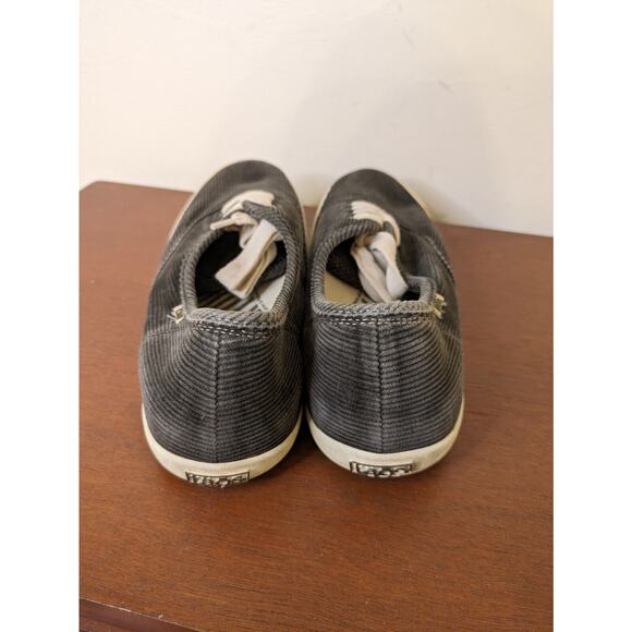 Taos Women's Sneakers Gray Corduroy Lace-up Size 11. - Picture 3 of 7